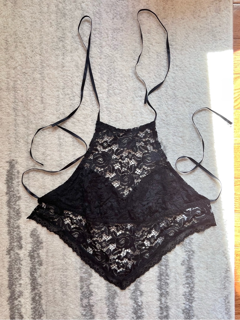 Adore Me Black lace lingerie top with straps Size XS